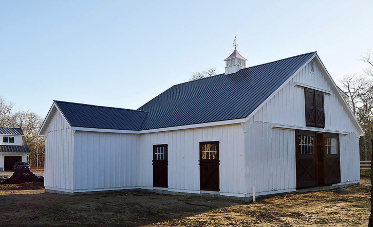 Free Run In Sheds and Horse Barns - Happy Horse Happenings At Horizon Structures 