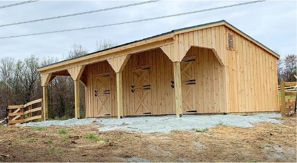 Horizon Structures Run-In Shed with Overhang